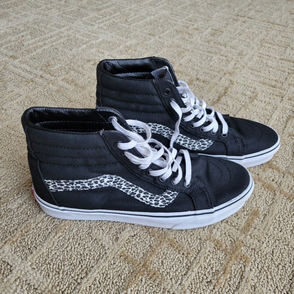 Sk8-Hi Canvas Shoe